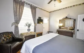 Veranda Suite - 2 Bedrooms, Private Bath - Image 5