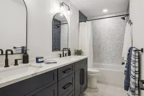 Luxury Hastings Home, Sleeps 18+ - Image 5