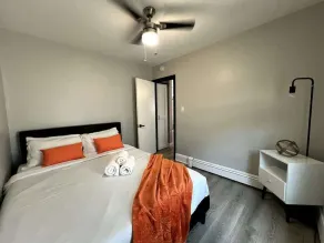 Stylish 3BR Home Close to Campus 10min to Boston - Image 4