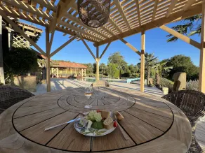 Stunning Gascon farmhouse in totally private setting - Image 4