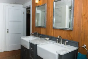 Riverfront Cottage in Wine Country - Seasonal River Access - Dogs Stay for Free! - Image 4