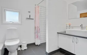 Fantastisk hjem i Nexø med sauna - Image 4