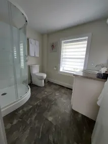 Beautiful Four Bedroom House with a Stunning view of the Chebogue River - Image 3