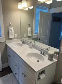 Modern Gorgeous 6 BR 3 Bath Ranch Home West Side OR 2nd Home Option Near Stadium - Image 2