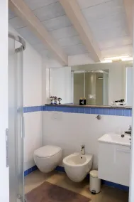 Moradia de 3 quartos com linda área ao ar livre e vista para o lago de sonho - Image 2