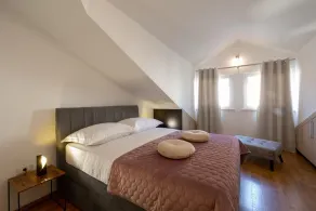 Beautiful Apartment Antea with sea view - Image 5