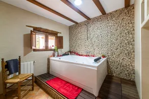 Holiday Home 'Casa Rural Padre Ramon' with Mountain View, Shared Pool and Wi-Fi - Image 4