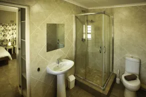Oppi Stuppi, Langebaan, 4-sleeper - Image 3