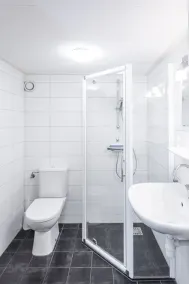 Une maison spacieuse et agréable dans les bois de Beekbergen. WiFi gratuit. - Image 2