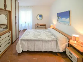 Beautiful  villa for 4 guests with WIFI, TV and pets allowed - Image 5