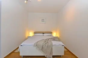 Villa with swimming pool, playground and garden kitchen - Image 4