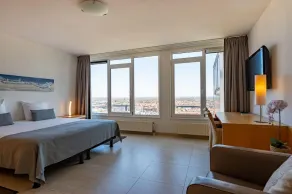 Penthouse 750 with the most beautiful view of Vlissingen! - Image 4