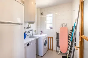 Apartment near the beach - Image 4