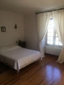 Casa antiga cercada por 8 hectares de piscina aquecida por lavanda - Image 3