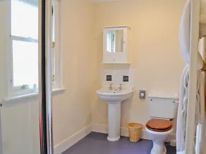 5 bedroom accommodation in Aberlour - Image 4