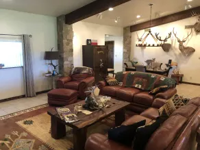 Rustic Lodge on 100 acre ranch between College Station and Waco - Image 2