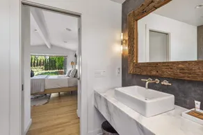 Haven With Pool, Hot Tub And Tastings Included - Image 4