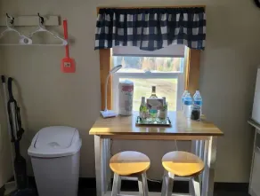 04) Moose Place Cabin - Image 5