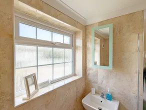 A family house that sleeps 5 guests  in 3 bedrooms - Image 3