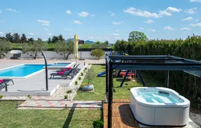 Beautiful villa Maris with pool - Image 4