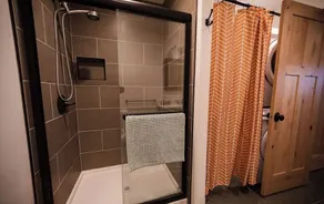Beautiful, 1 Bedroom in the Hills of Fairbanks - Image 4