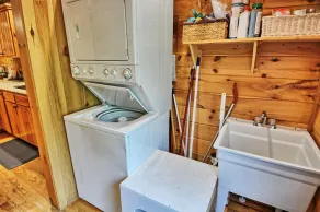 Buckin 'Crazy-Romantic Cabin w / HOT TUB, Wi-Fi, Pejs, Bumper Pool, AC & VISNINGER !! - Image 4