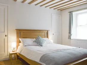 3 bedroom accommodation in Bampton, near Witney - Image 3