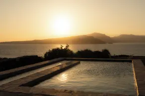 Experience your personal leap into time on Therasia island - Image 5