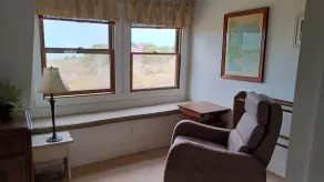 Classic Chappy Beach House, big water views, near the water - Image 3