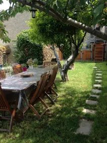 House with terrace and garden. - Image 4