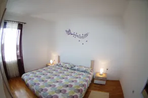 Countryside Holiday Apartment In Village Peresiji - Image 4