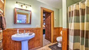 Wooded Seclusion on 3 Acres - Big Rock Cabin - Image 2