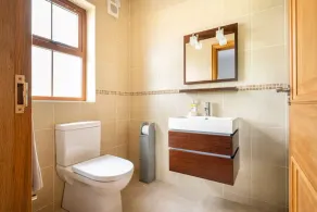 Bin Mountain Self Catering - Image 5