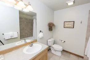 Condo de luxe avec 2 chambres et 2 salles de bain. - Image 3