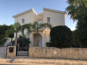 FABULOUS VILLA IN CORAL BAY WITH PRIVATE POOL, SEA & MOUNTAIN VIEWS - Image 4
