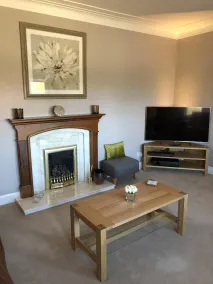 Braeaig est un bungalow moderne et bien équipé de deux chambres au cœur de Brodick - Image 2