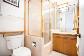 Great Top floor! Beamed Ceilings! Direct Views~ 214 - Image 2