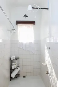 A cozy 3 bdr house - 1km from Westlands Redhill - Image 3