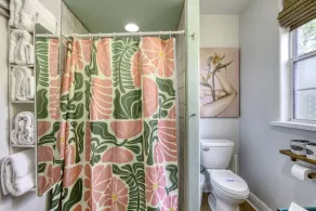 Spanish Bungalow Guest House - Image 3