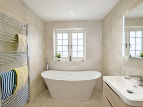 The Hive -  a cottage that sleeps 4 guests  in 2 bedrooms - Image 5