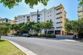 1 Bedroom - Resort Pool and Beach -Oaks Resort - Image 5