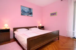 2-Zimmer-Ferienwohnung am Strand Ivan Dolac, Hvar (A-5709-b) - Image 3