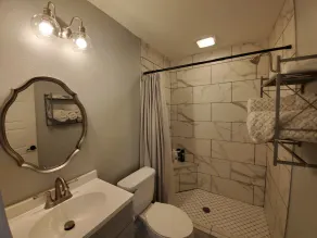 Completely remodeled 1940's farmhouse with Gorgeous pond views!! - Image 5