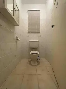 Sydney’s 4BDR with large private yard / Eat-Sleep-Shop-Transit - Image 5