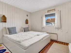Beautiful Home In Pandrup With 2 Bedrooms And Wifi - Image 4