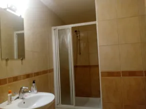Immaculate 2-Bed Apartment in Rateče Planica - Image 3
