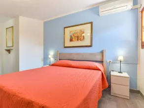 Dejlig lejlighed for 3 personer med klimaanlæg, pool, WIFI og terrasse - Image 3
