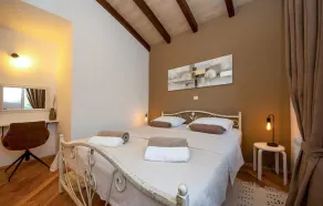 Gorgeous Home In Dubrava Kod Sibenika With Sauna - Image 5