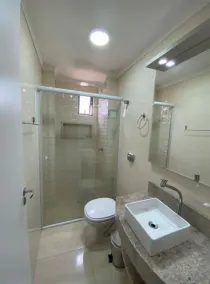 SÛR, 2 CHAMBRES, ENTIEREMENT RÉNOVÉ, 200m DE LA MER, WiFi - Image 4
