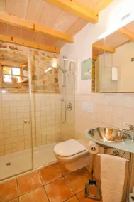 Charming stone cottage in a quiet area and stunning views. Wifi - Image 3